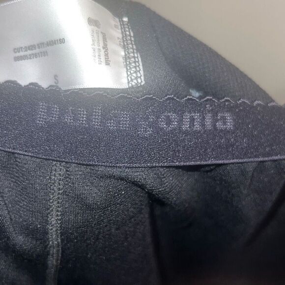 ✨Patagonia Black Capilene Base Layer Performance Sz Small Leggings✨ - Picture 5 of 8